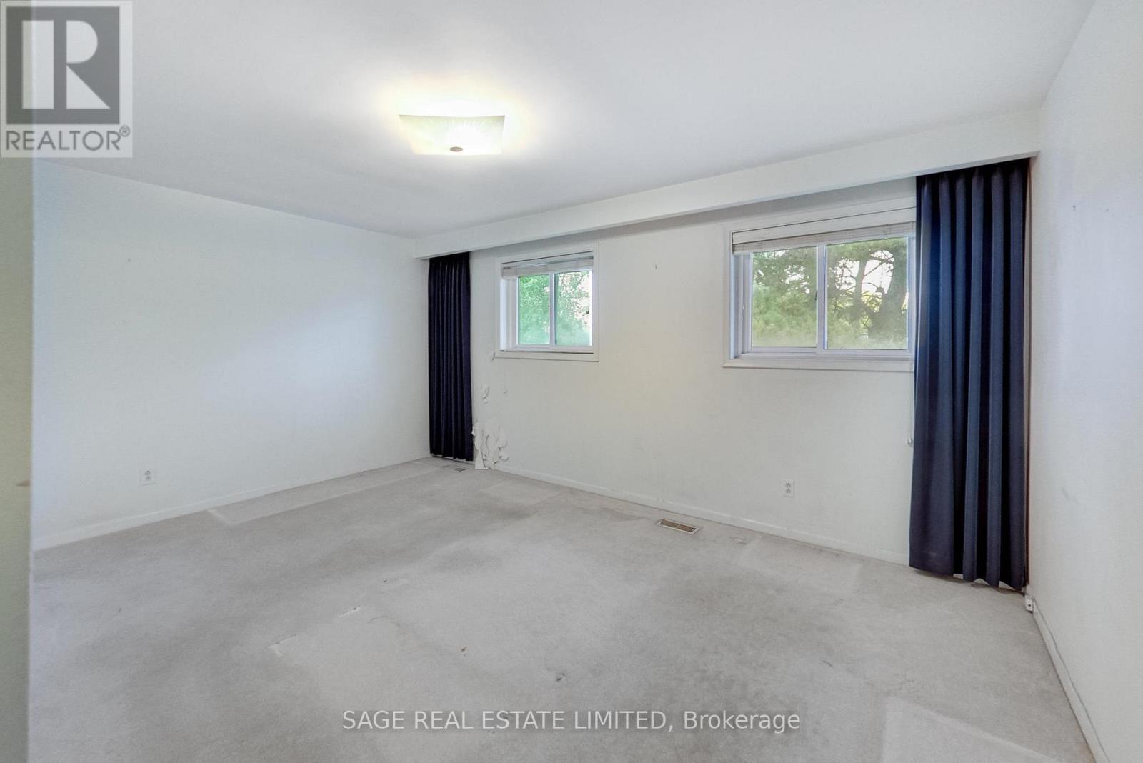 60 Hopperton Drive, Toronto, Ontario  M2L 2S6 - Photo 15 - C12491350