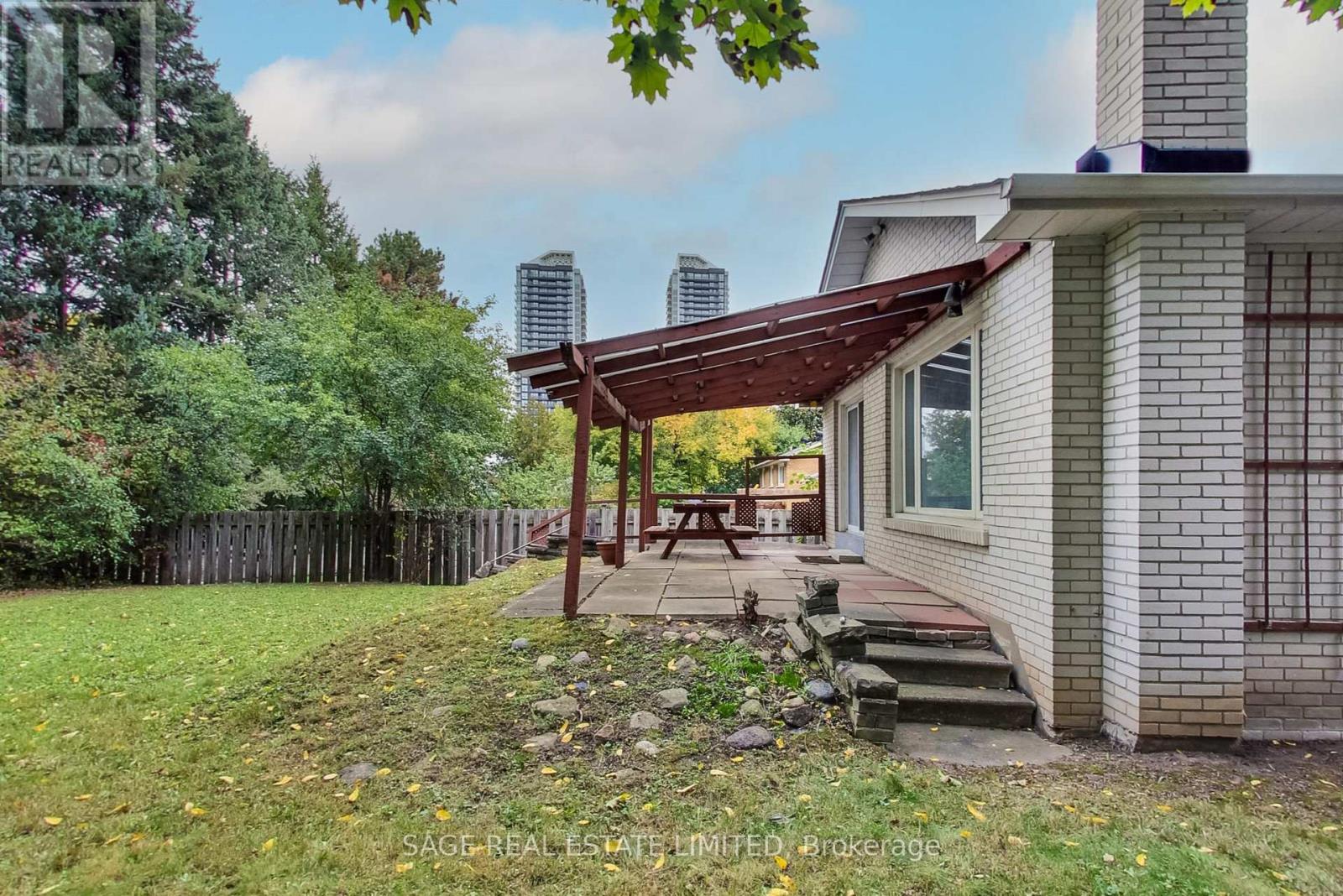 60 Hopperton Drive, Toronto, Ontario  M2L 2S6 - Photo 27 - C12491350
