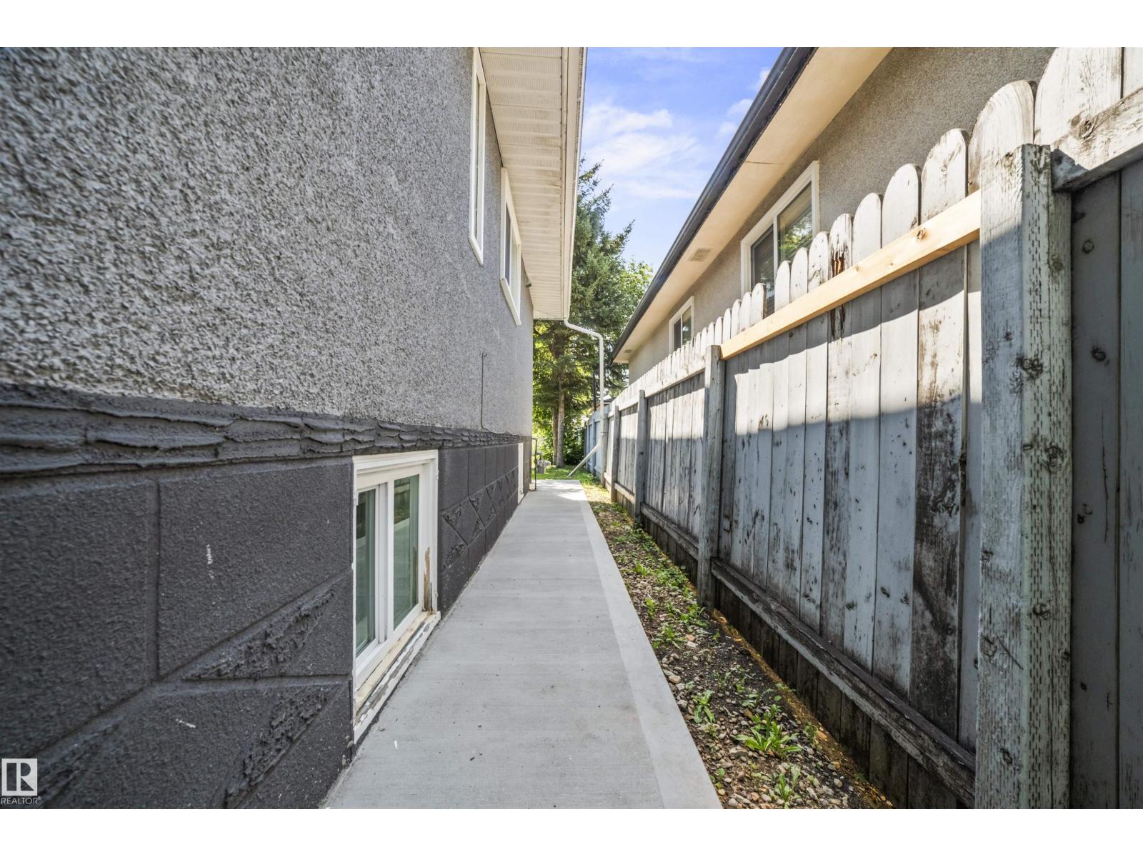 8125 84 Av Nw, Edmonton, Alberta  T6C 1C7 - Photo 31 - E4464021