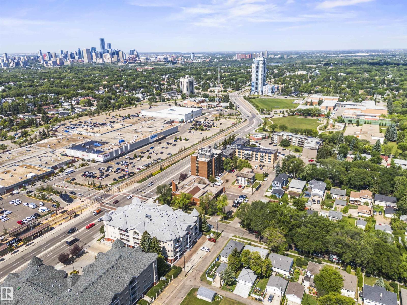 8125 84 Av Nw, Edmonton, Alberta  T6C 1C7 - Photo 4 - E4464021