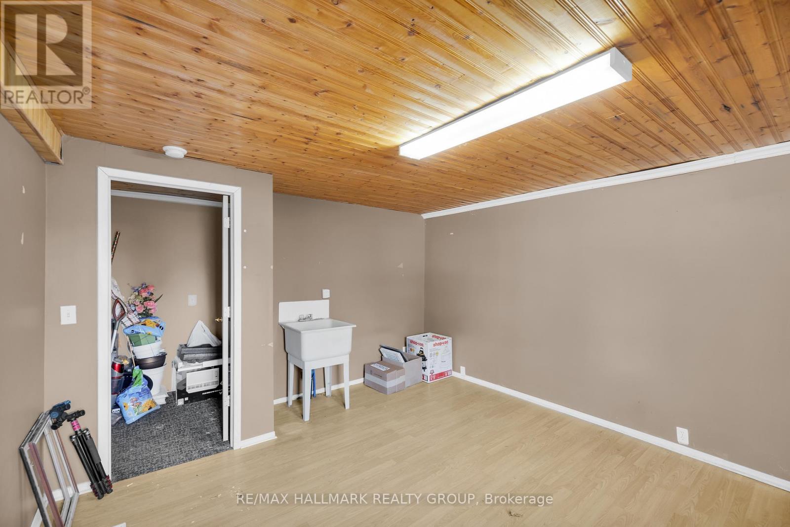 26 Wilson Street W, Perth, Ontario  K7H 2M9 - Photo 17 - X12491522