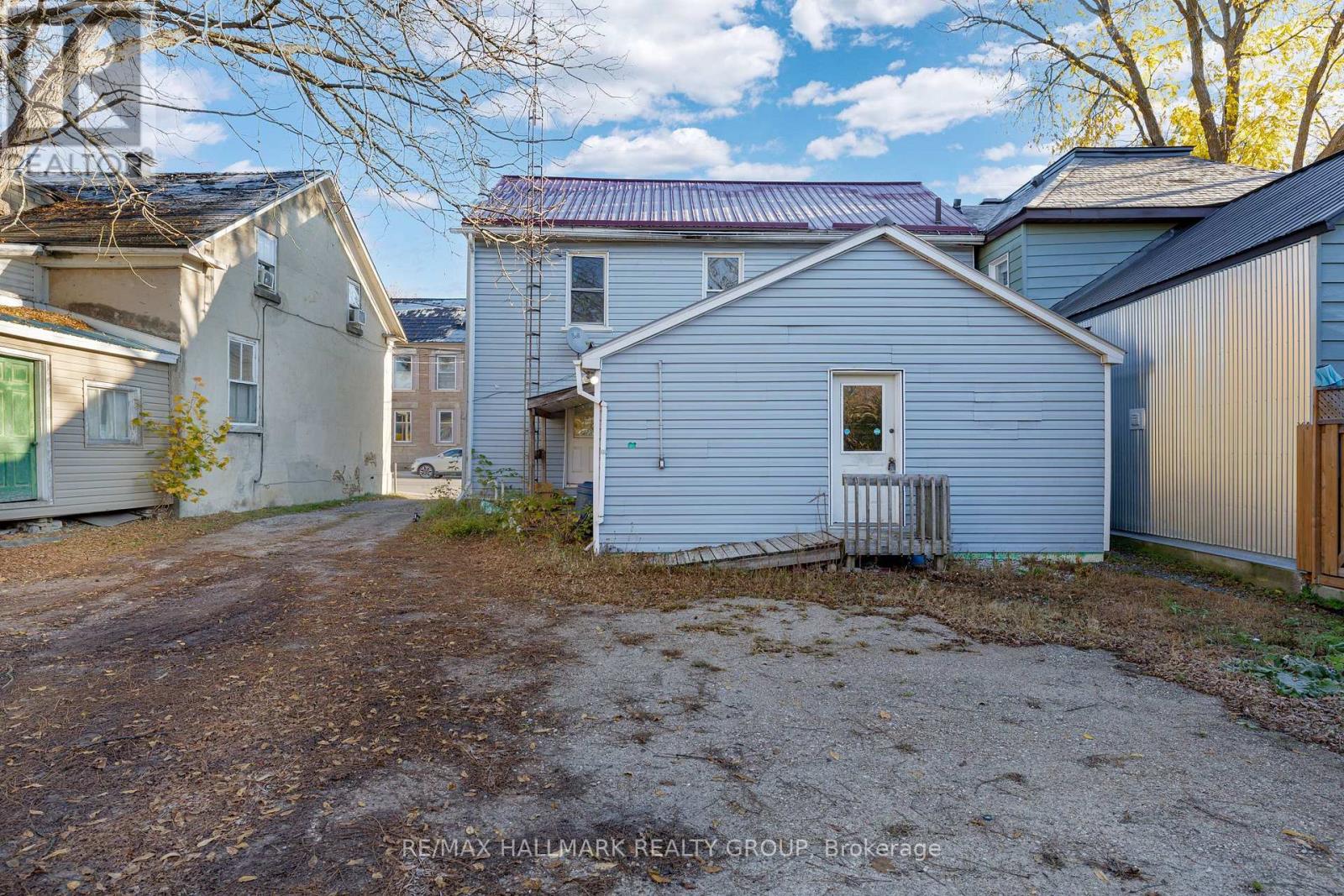 26 Wilson Street W, Perth, Ontario  K7H 2M9 - Photo 33 - X12491522