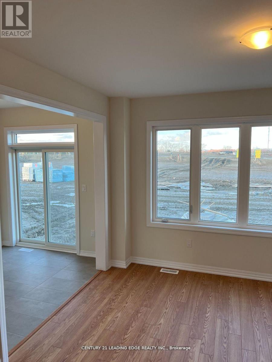 42 Ed Ewert Avenue, Clarington, Ontario  L1B 0W9 - Photo 15 - E12491048