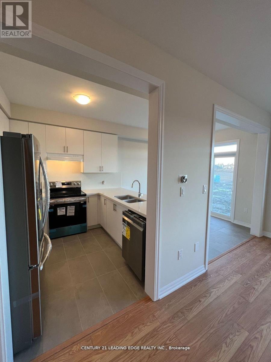 42 Ed Ewert Avenue, Clarington, Ontario  L1B 0W9 - Photo 16 - E12491048