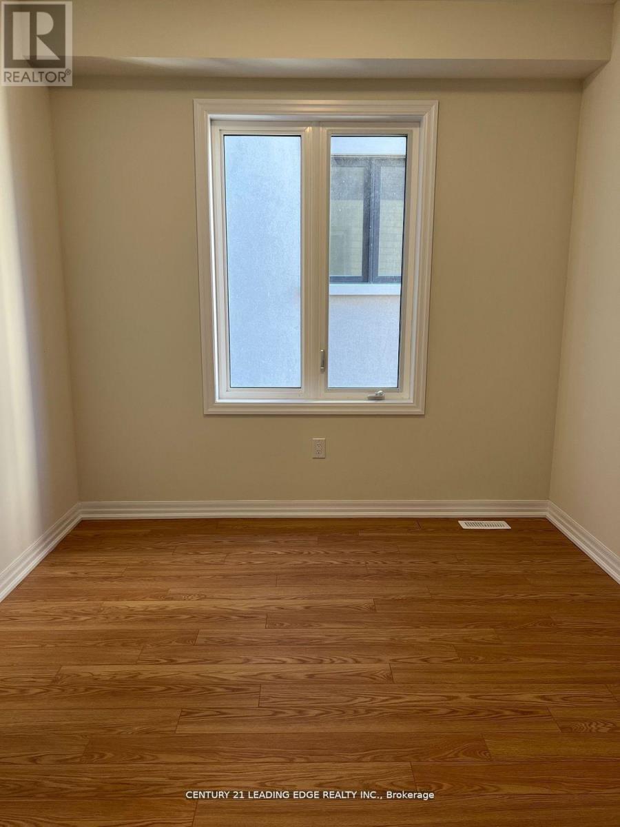 42 Ed Ewert Avenue, Clarington, Ontario  L1B 0W9 - Photo 5 - E12491048