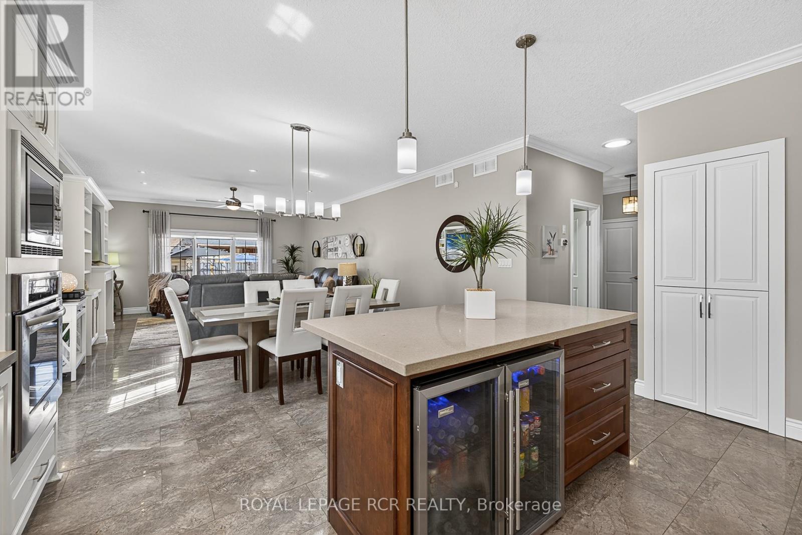 21 Corvinelli Drive, Whitby, Ontario  L1M 0G7 - Photo 4 - E12491084