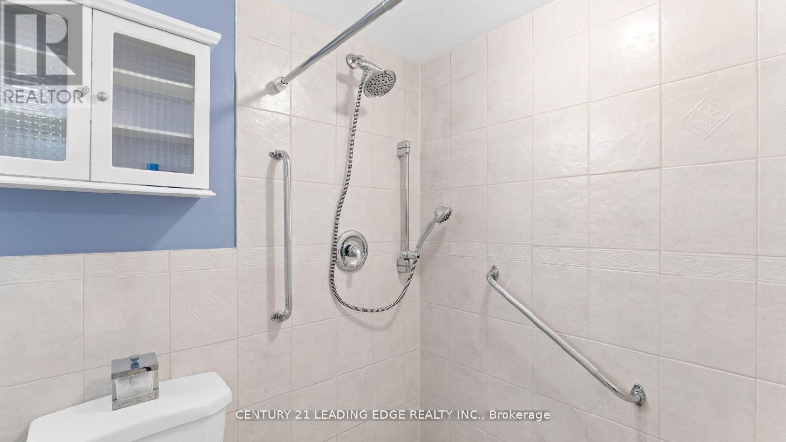 385 Compton Crescent, Oshawa (Centennial), Ontario  L1G 8C7 - Photo 31 - E12491228