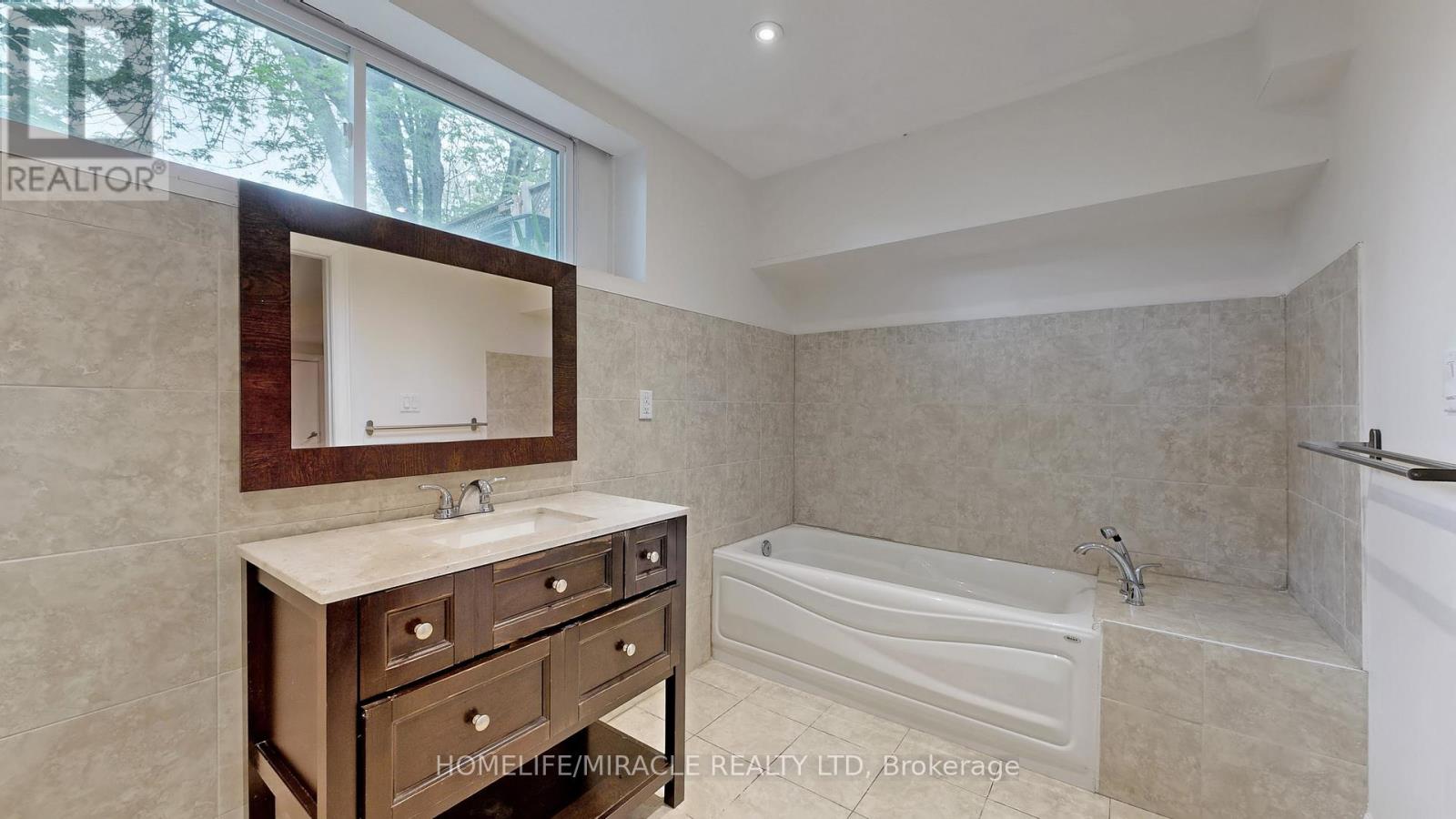 509 Maine Street, Oshawa, Ontario  L1L 1A2 - Photo 29 - E12491372