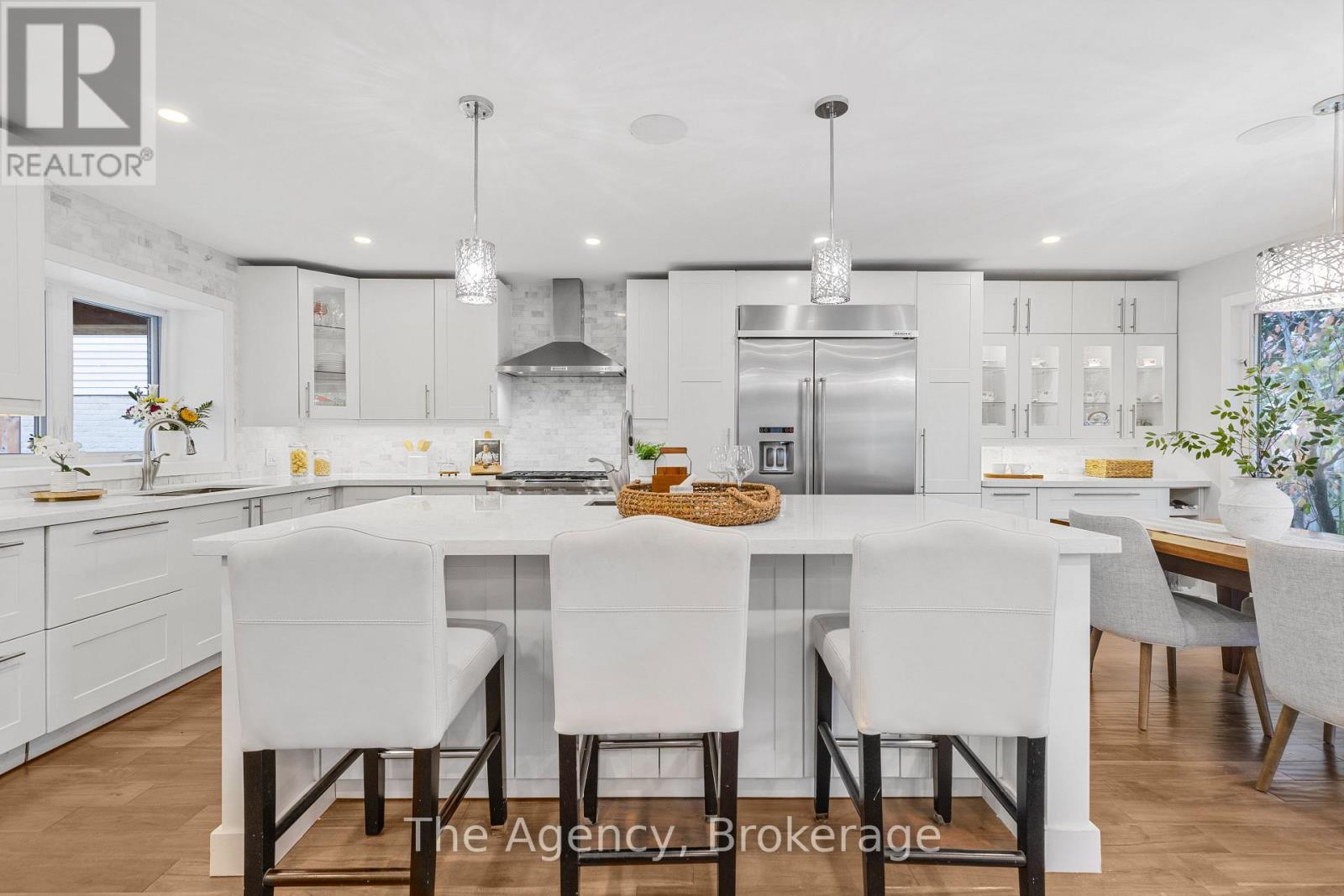 1122 Glenridge Drive, Oakville, Ontario  L6M 2K7 - Photo 16 - W12491422