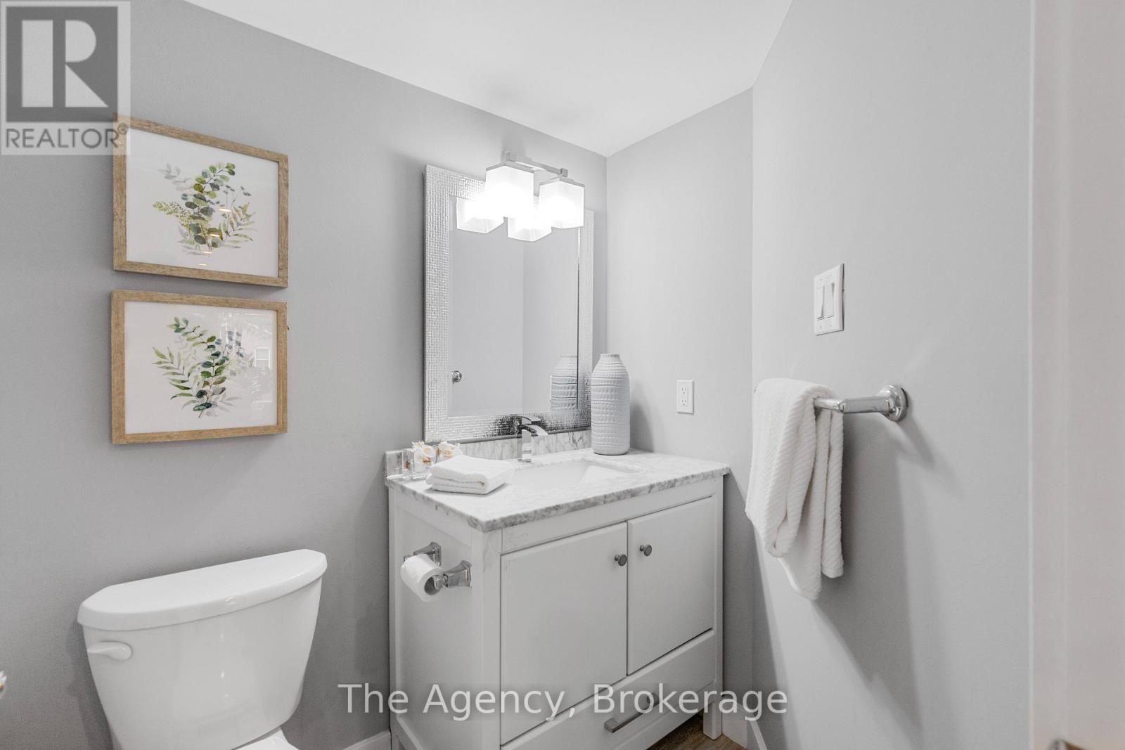 1122 Glenridge Drive, Oakville, Ontario  L6M 2K7 - Photo 20 - W12491422