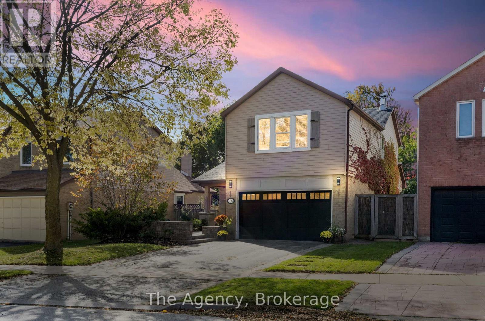 1122 Glenridge Drive, Oakville, Ontario  L6M 2K7 - Photo 3 - W12491422