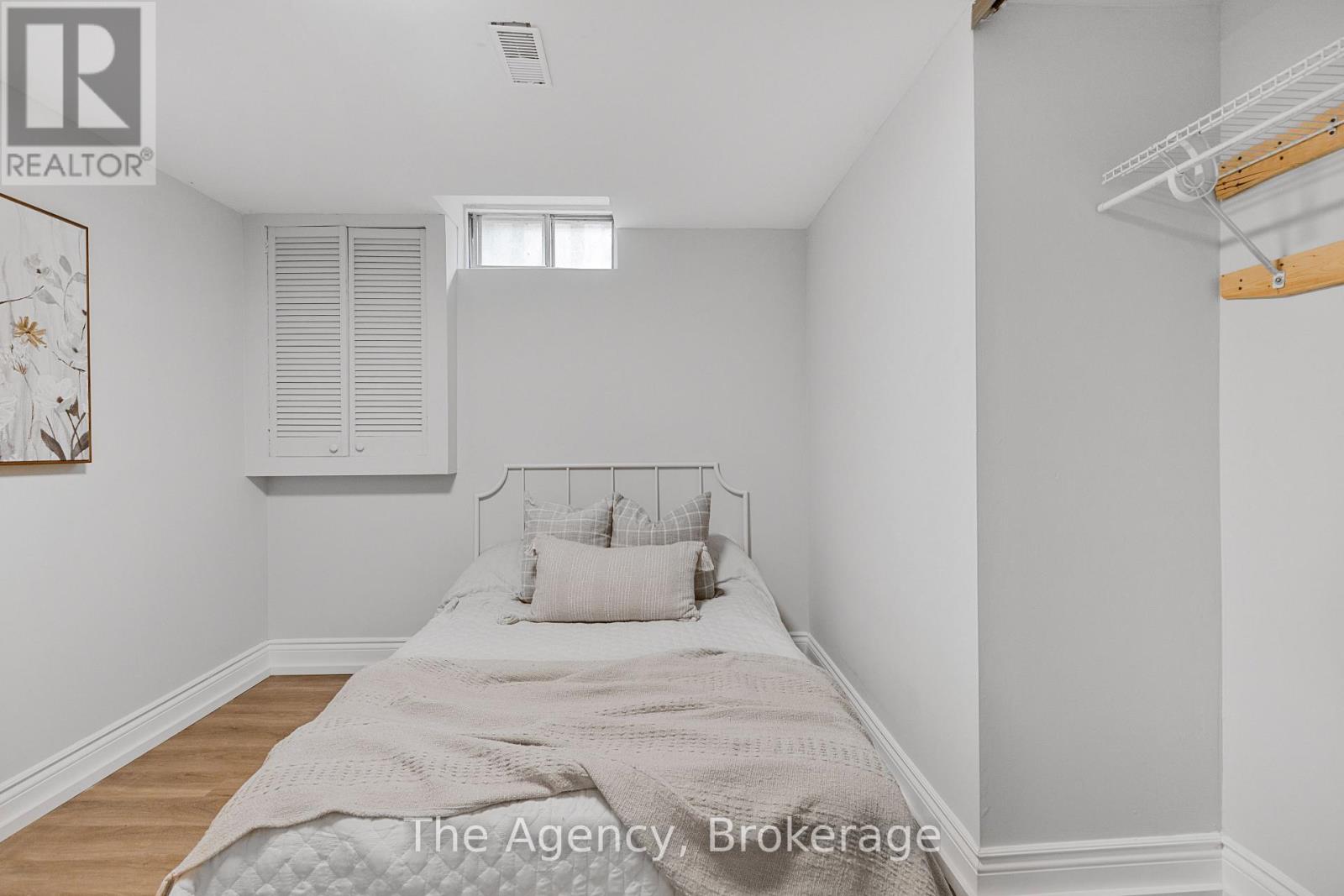 1122 Glenridge Drive, Oakville, Ontario  L6M 2K7 - Photo 30 - W12491422