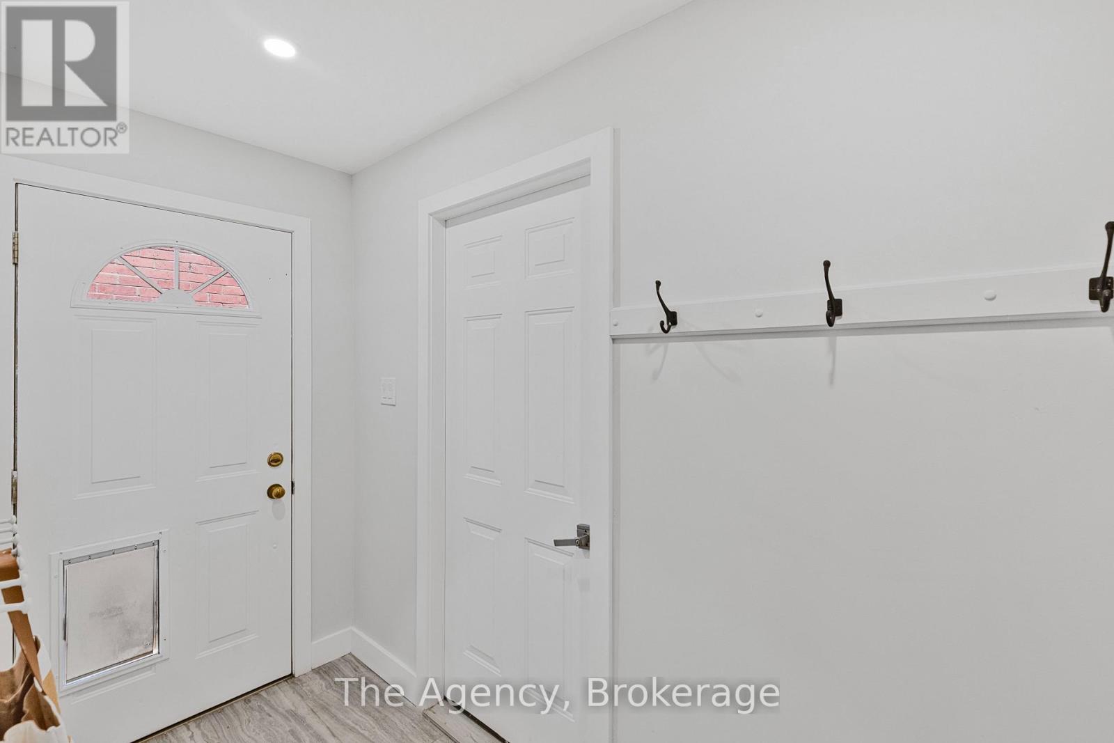 1122 Glenridge Drive, Oakville, Ontario  L6M 2K7 - Photo 35 - W12491422