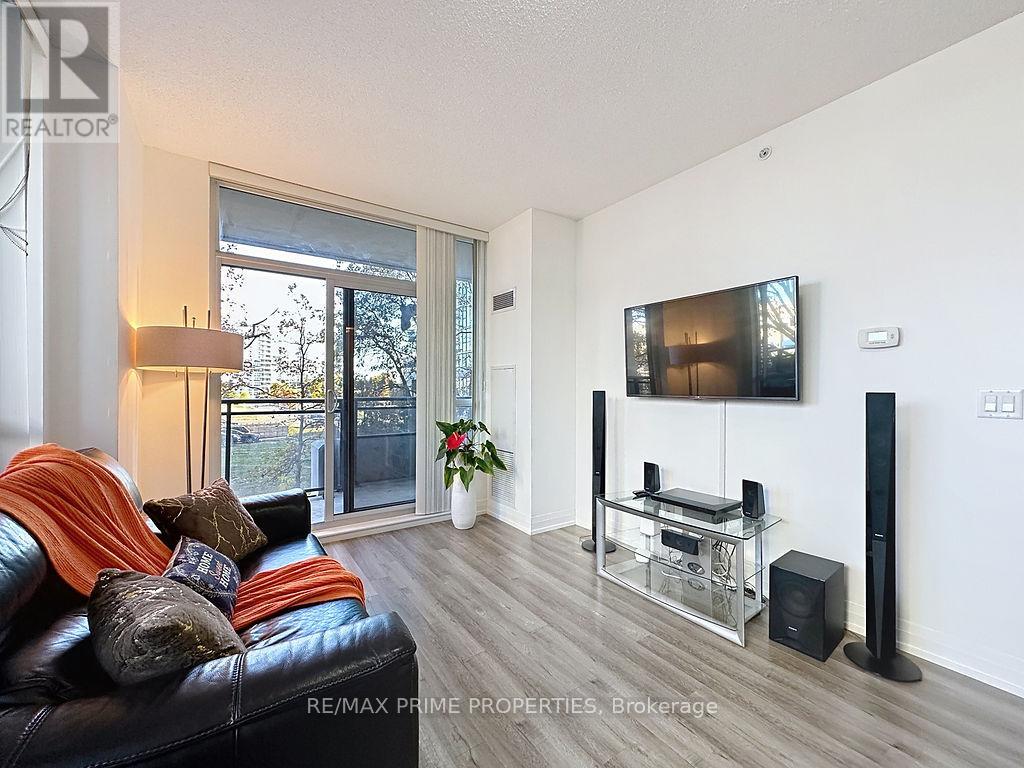 205 - 85 North Park Road, Vaughan, Ontario  L4J 0H9 - Photo 8 - N12483819