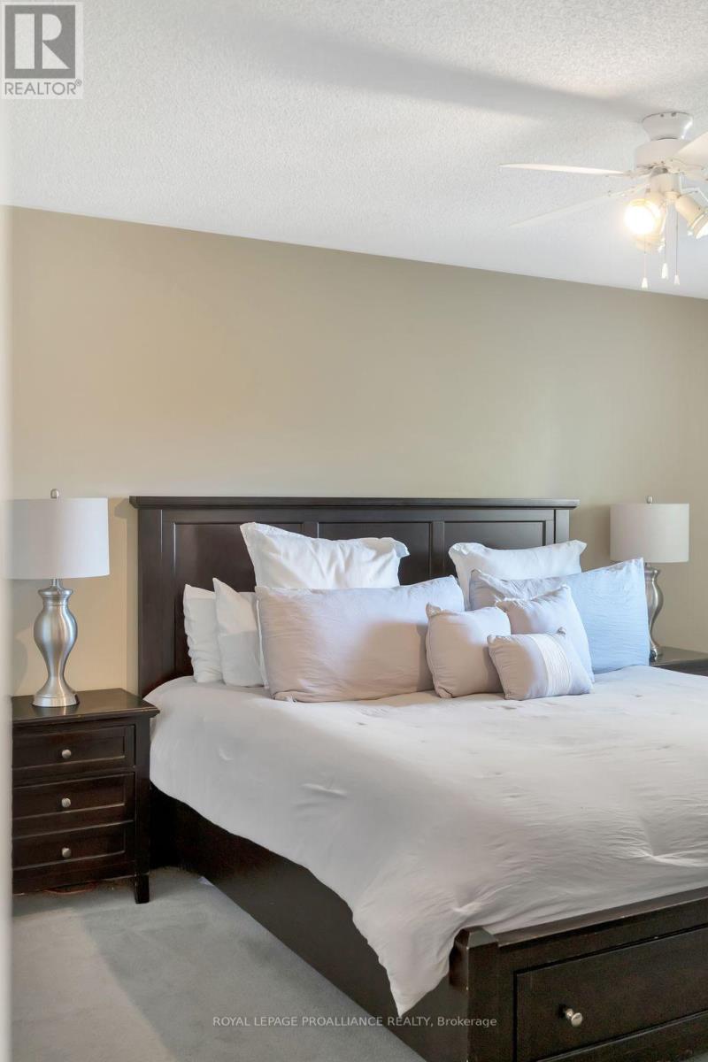 25 Faraday Gardens, Belleville, Ontario K8P 5J5 - Photo 19 - X12491558