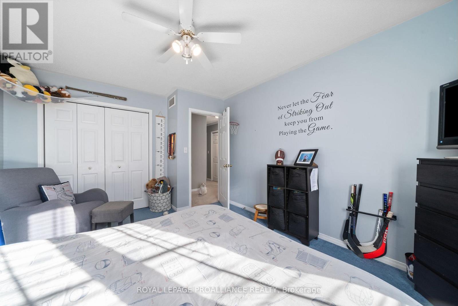 25 Faraday Gardens, Belleville, Ontario K8P 5J5 - Photo 23 - X12491558