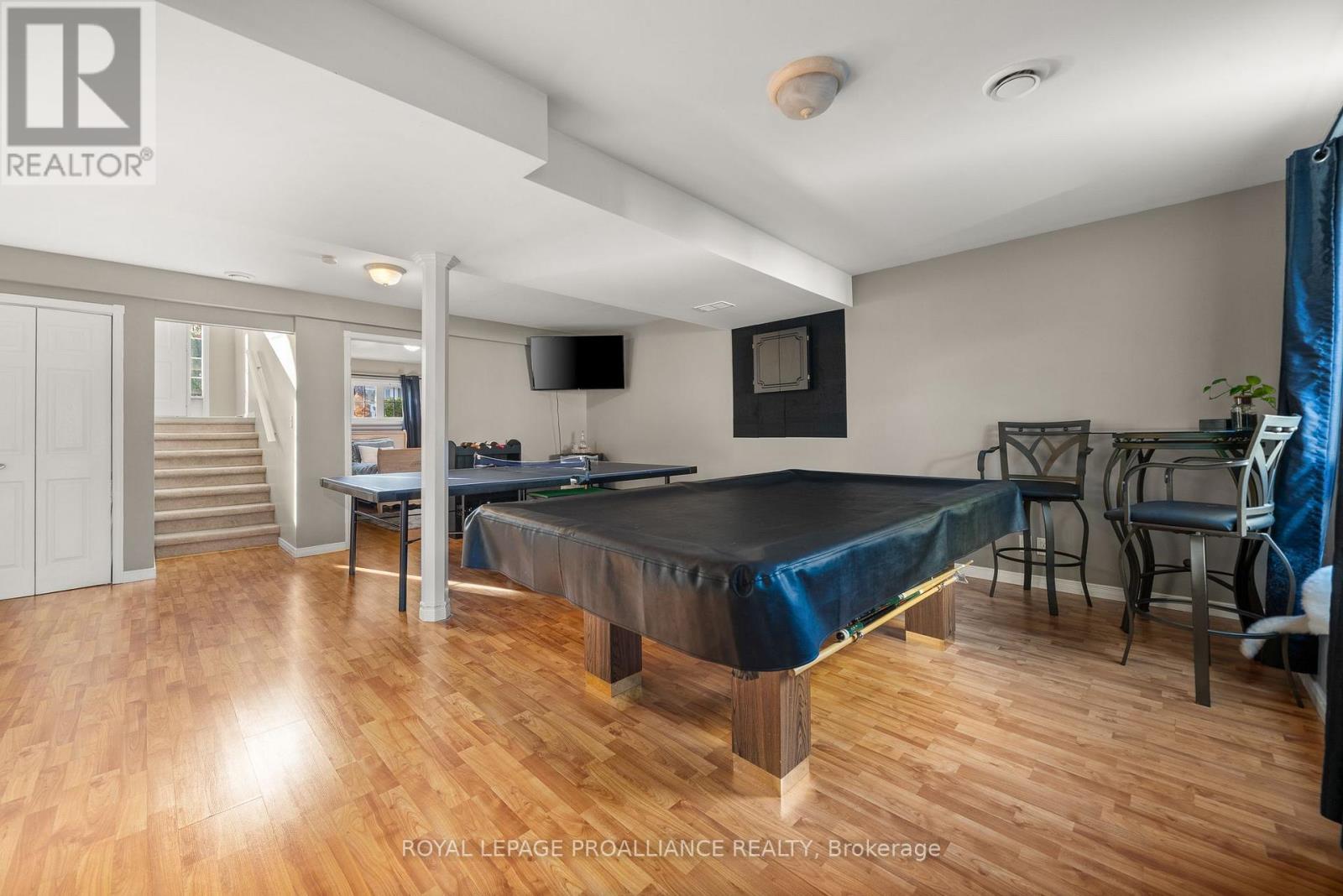 25 Faraday Gardens, Belleville, Ontario K8P 5J5 - Photo 25 - X12491558