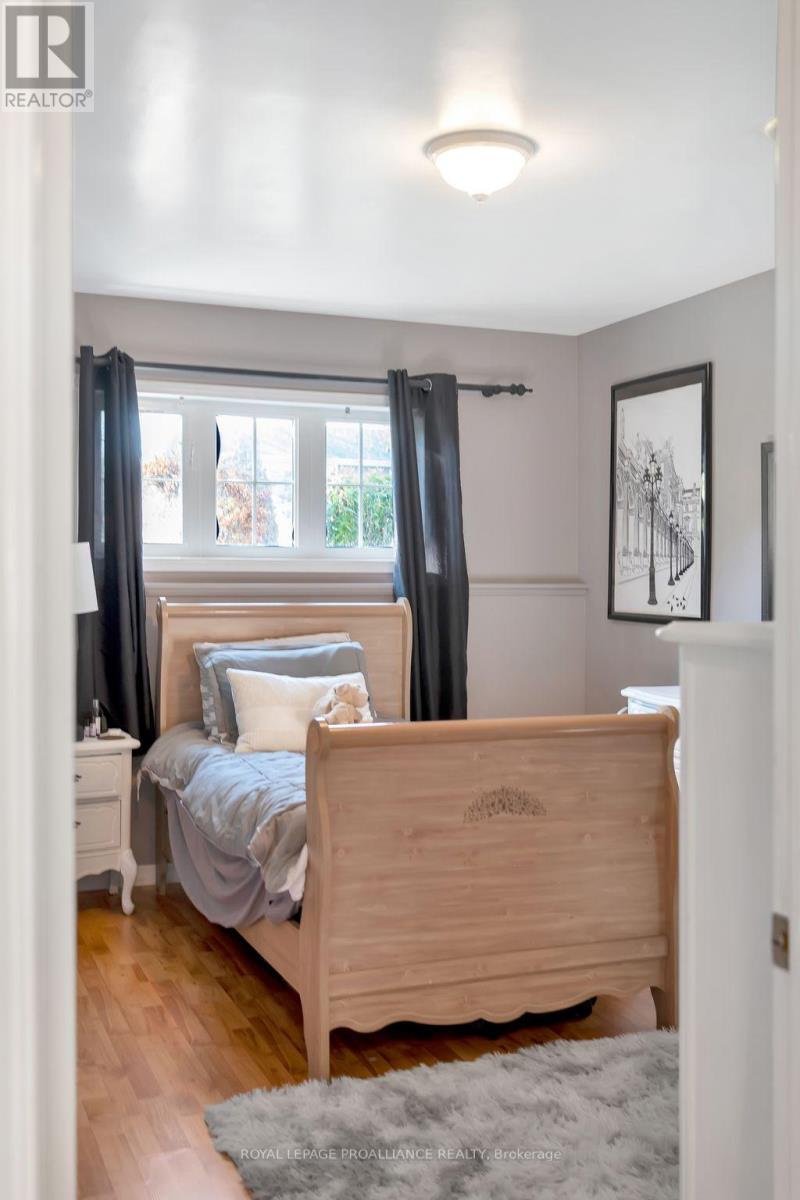 25 Faraday Gardens, Belleville, Ontario K8P 5J5 - Photo 26 - X12491558