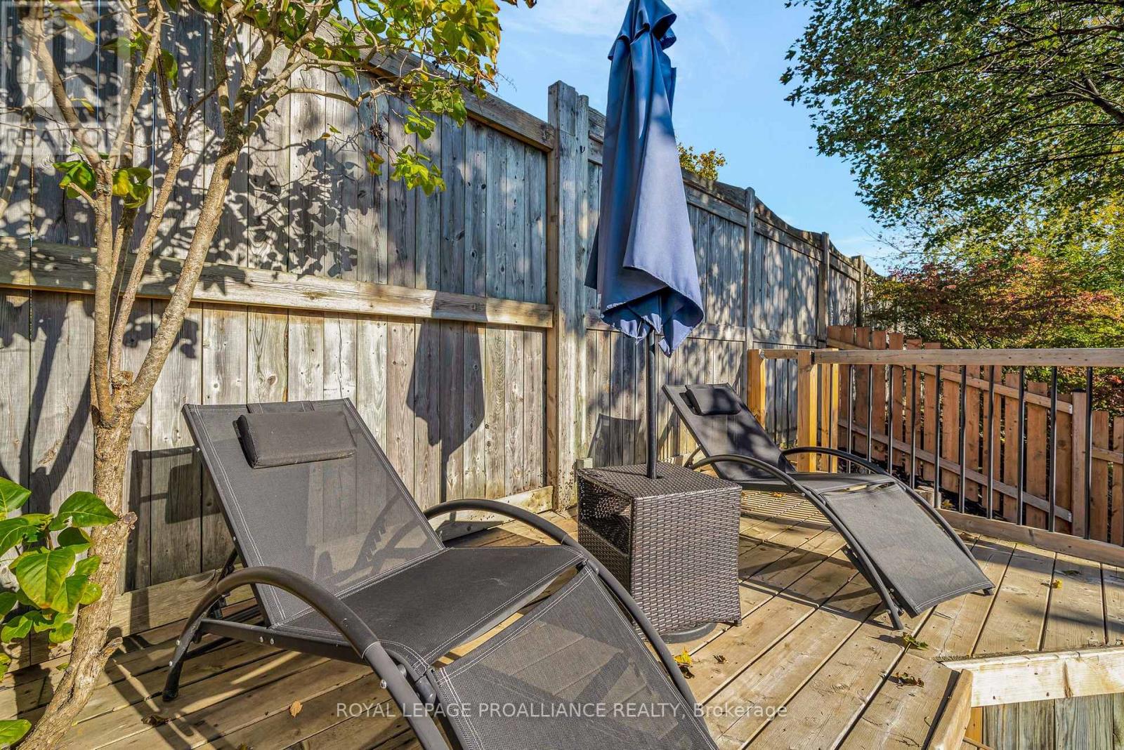 25 Faraday Gardens, Belleville, Ontario K8P 5J5 - Photo 37 - X12491558