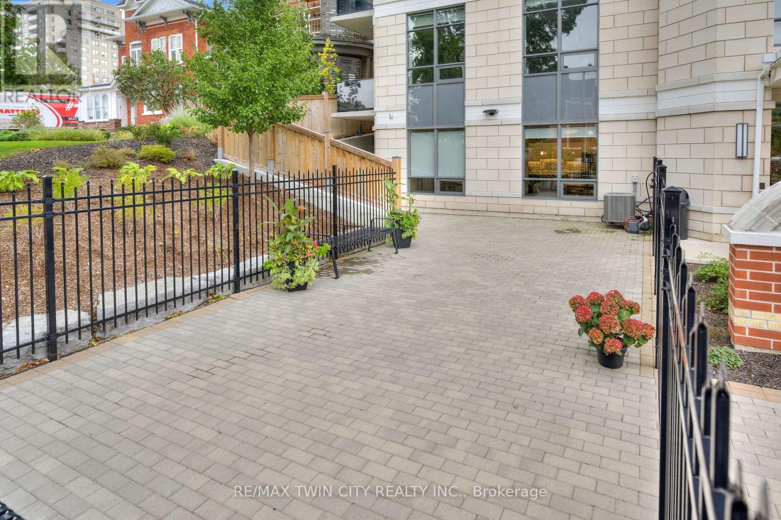 211 - 399 Queen Street S, Kitchener, Ontario  N2G 0C4 - Photo 36 - X12179095