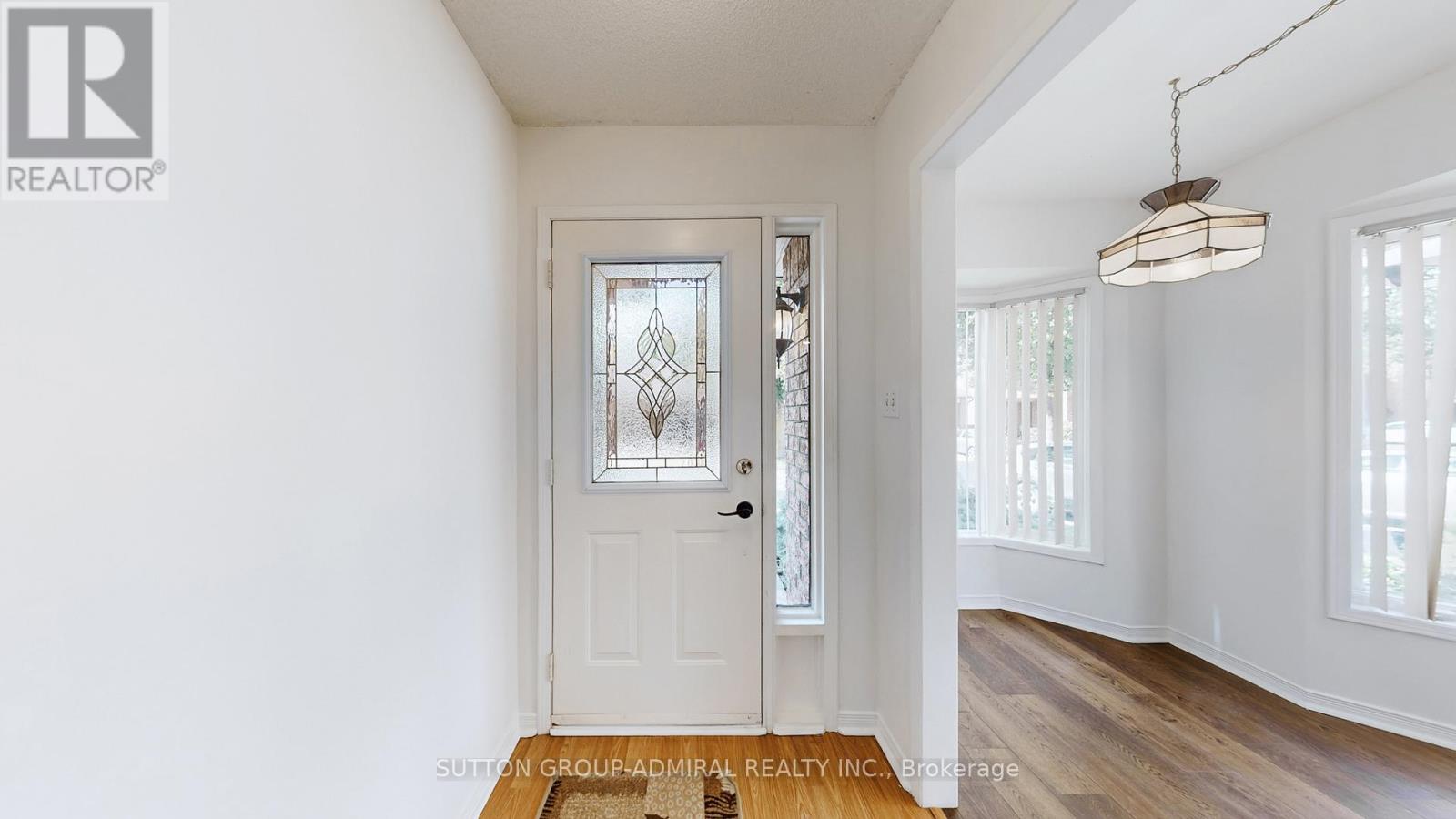 168 Green Briar Road, New Tecumseth, Ontario  L9R 1X9 - Photo 3 - N12491056