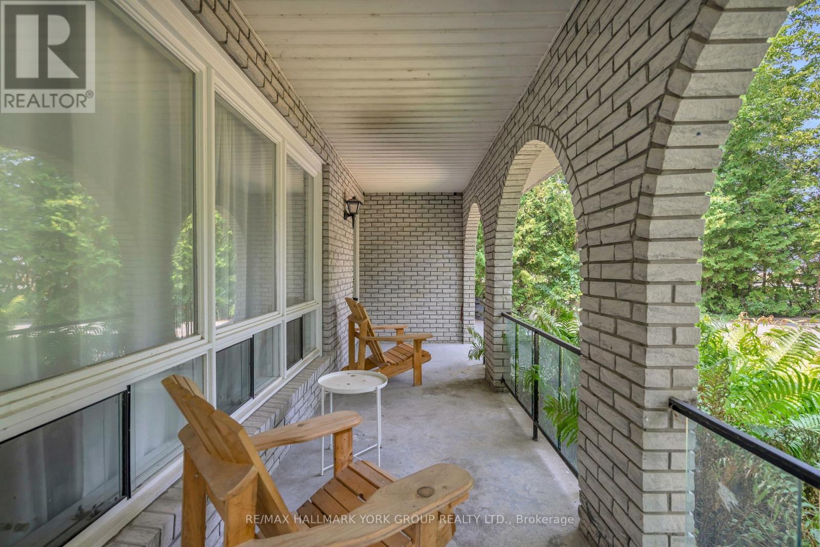 96 Riverview Beach Road, Georgina, Ontario  L0E 1N0 - Photo 10 - N12491078