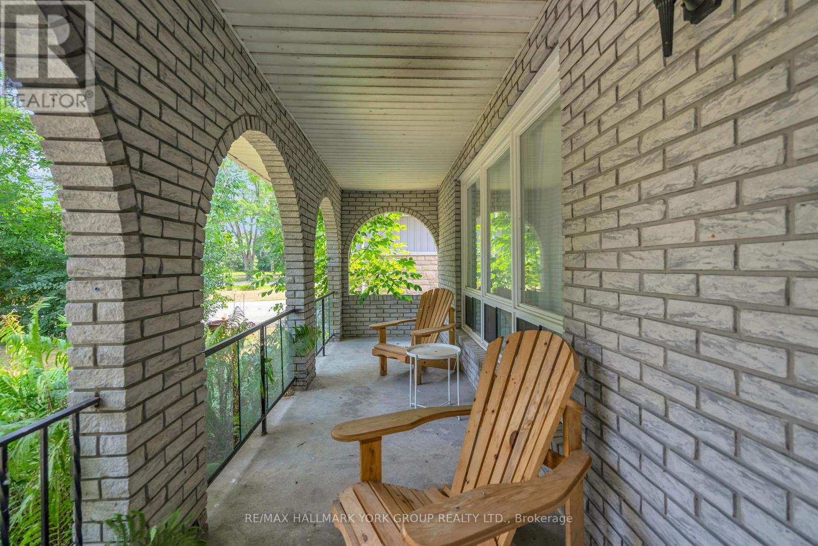 96 Riverview Beach Road, Georgina, Ontario  L0E 1N0 - Photo 9 - N12491078