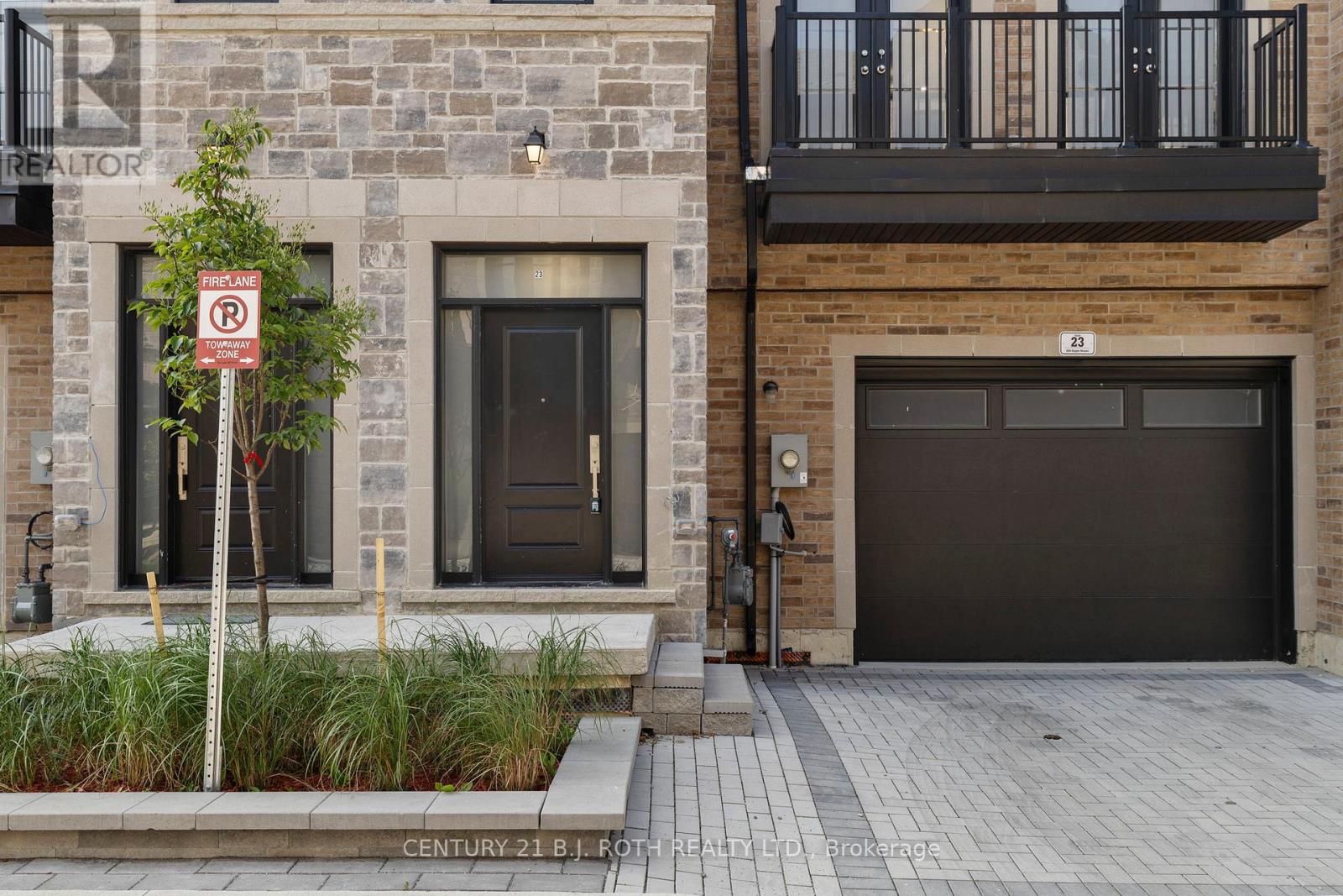 23 - 260 Eagle Street, Newmarket, Ontario  L3Y 1K1 - Photo 2 - N12491080