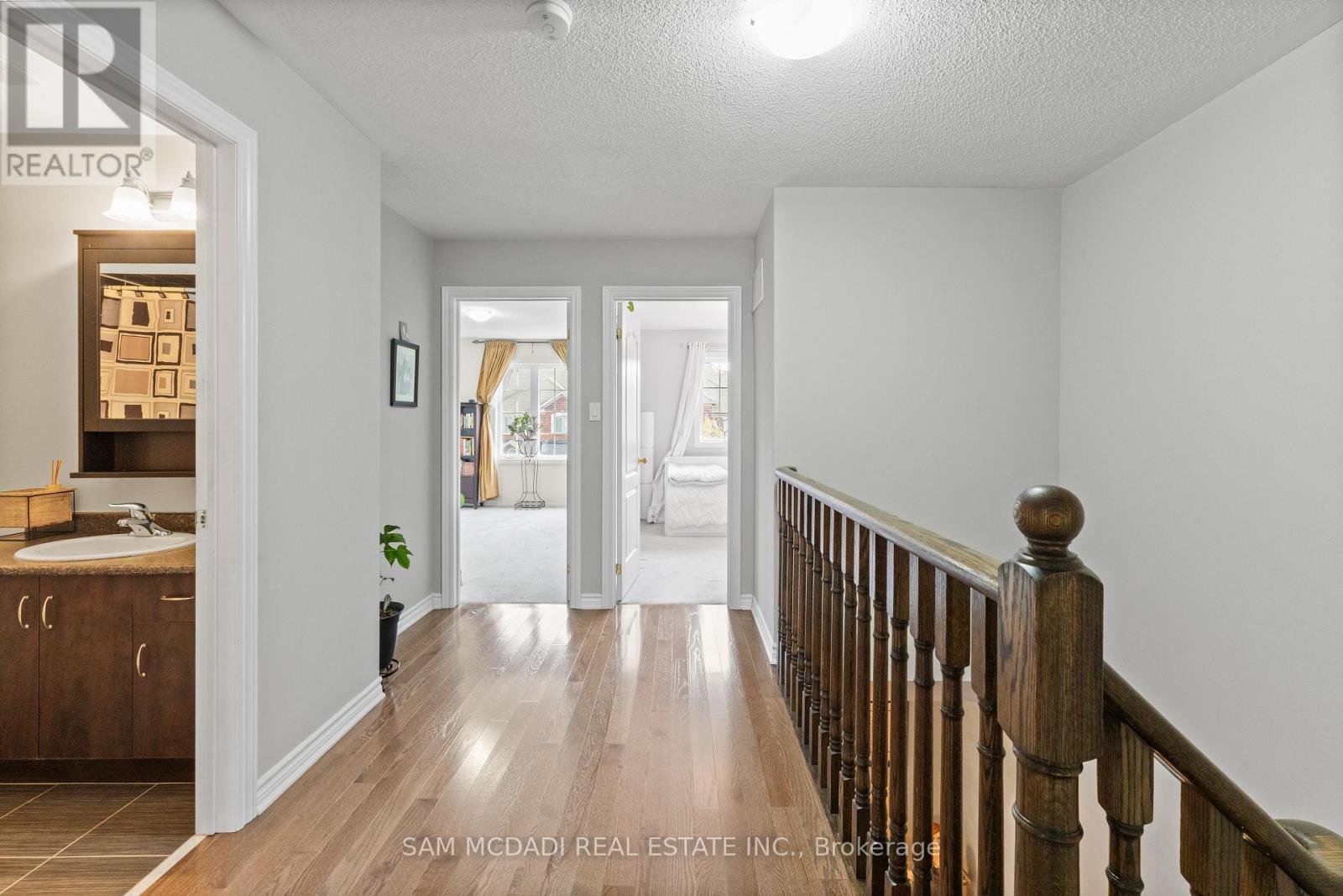 30 Zachary Place, Vaughan, Ontario  L4H 0C2 - Photo 6 - N12491088