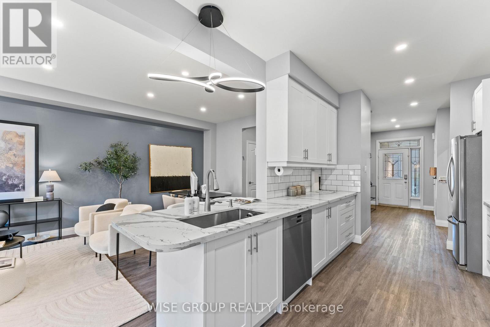 125 Mistywood Crescent, Vaughan (Patterson), Ontario  L4J 9K3 - Photo 10 - N12491122