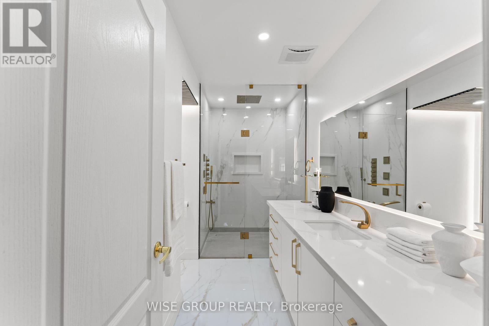 125 Mistywood Crescent, Vaughan (Patterson), Ontario  L4J 9K3 - Photo 37 - N12491122