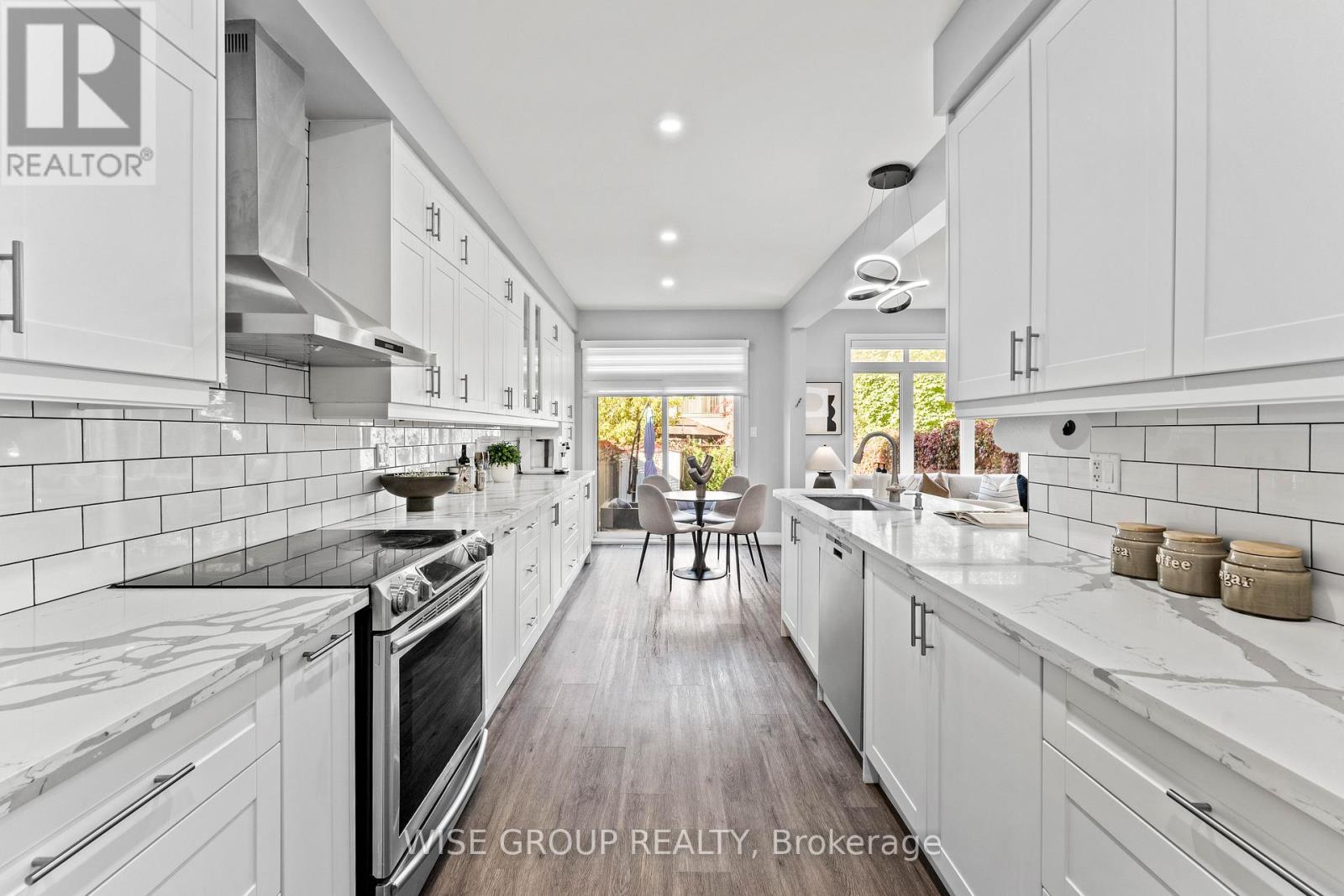 125 Mistywood Crescent, Vaughan (Patterson), Ontario  L4J 9K3 - Photo 7 - N12491122