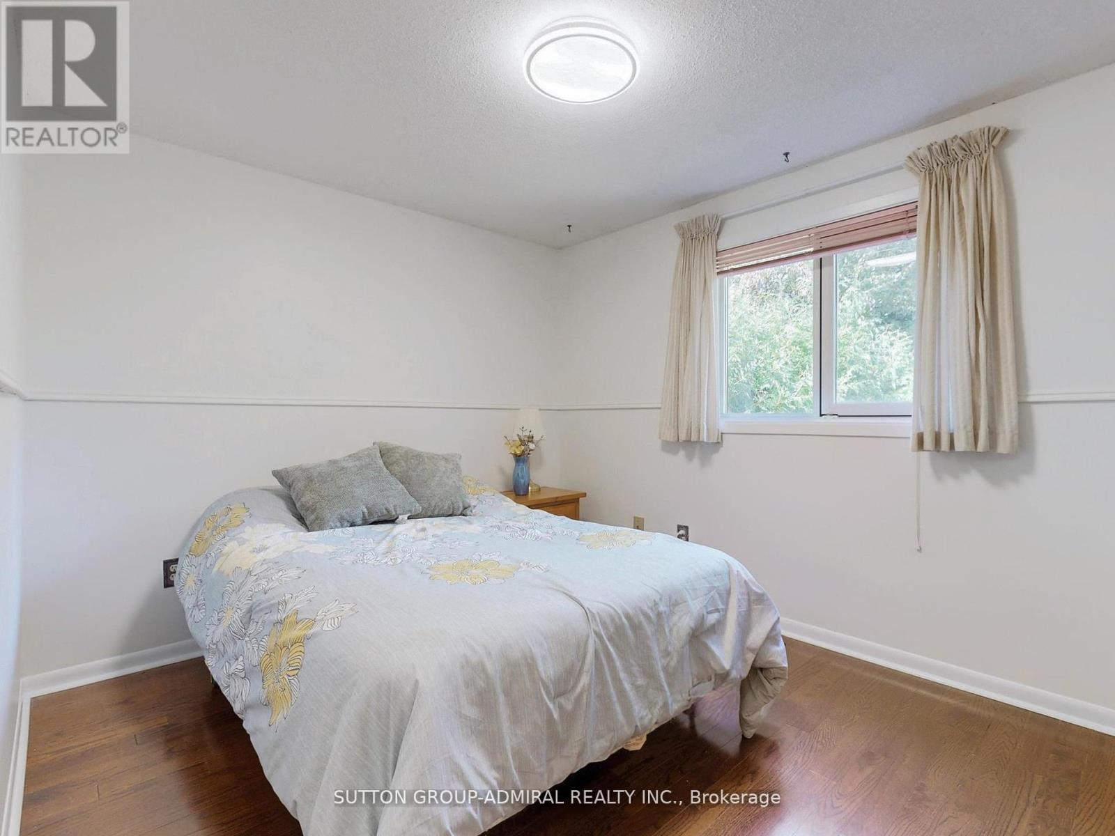 80 Castle Rock Drive, Richmond Hill, Ontario  L4C 5K4 - Photo 24 - N12491286