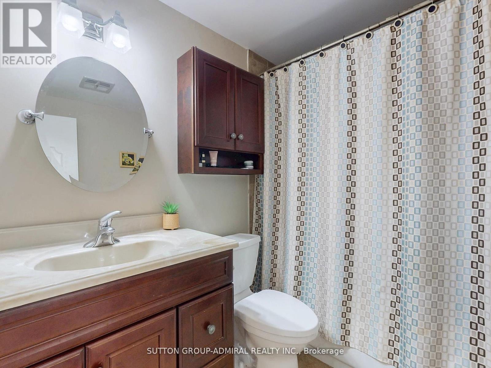 80 Castle Rock Drive, Richmond Hill, Ontario  L4C 5K4 - Photo 25 - N12491286