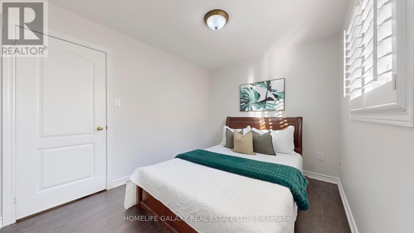 302 Redstone Road, Richmond Hill, Ontario  L4S 2V6 - Photo 21 - N12491304