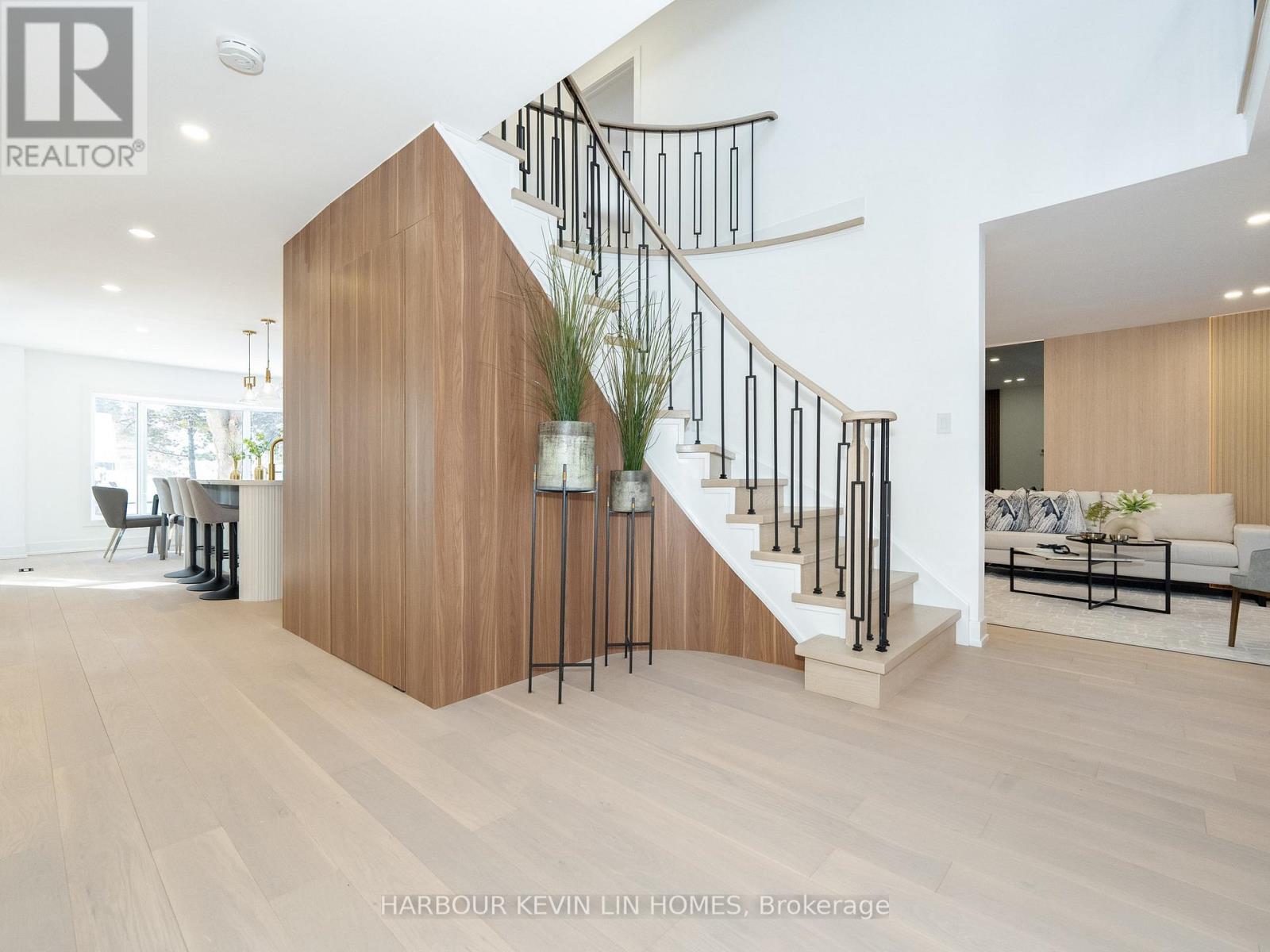 617 Chancellor Drive, Vaughan, Ontario  L4L 4A9 - Photo 14 - N12491388