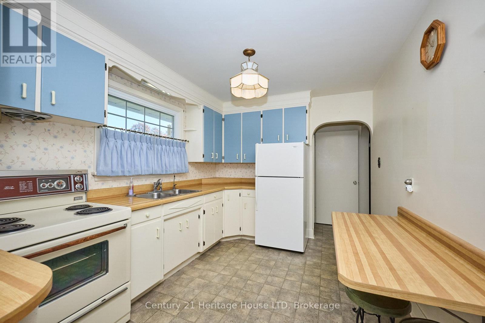 82 Wakelin Terrace, St. Catharines, Ontario  L2M 4K9 - Photo 11 - X12491454