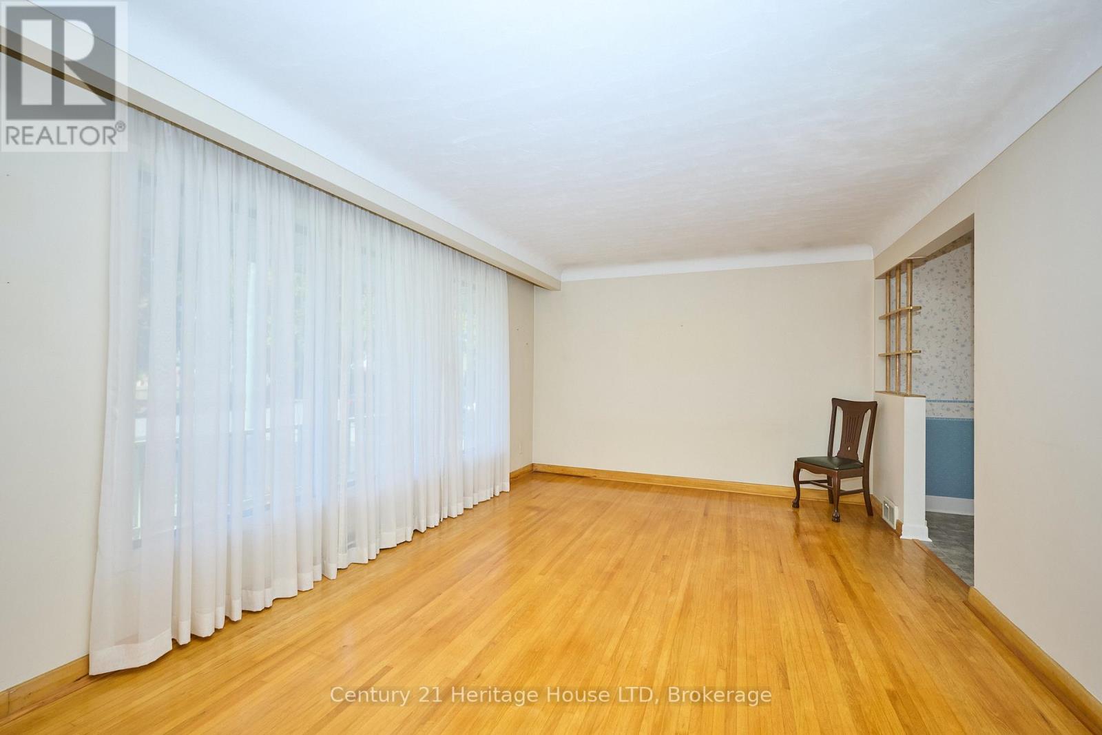 82 Wakelin Terrace, St. Catharines, Ontario  L2M 4K9 - Photo 13 - X12491454