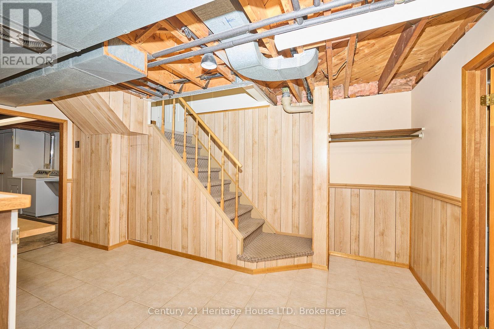 82 Wakelin Terrace, St. Catharines, Ontario  L2M 4K9 - Photo 28 - X12491454