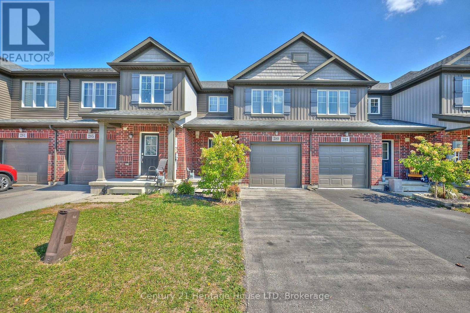 289 Silverwood Avenue, Welland (Coyle Creek), Ontario  L3C 0B7 - Photo 2 - X12491494