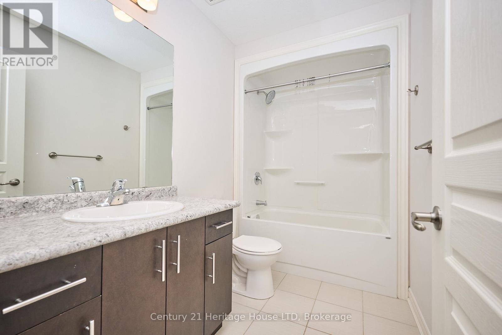 289 Silverwood Avenue, Welland (Coyle Creek), Ontario  L3C 0B7 - Photo 23 - X12491494