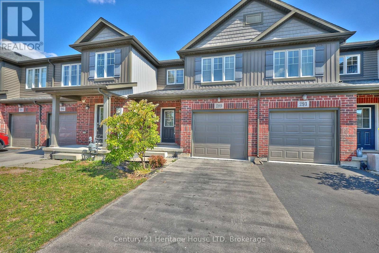 289 Silverwood Avenue, Welland (Coyle Creek), Ontario  L3C 0B7 - Photo 3 - X12491494