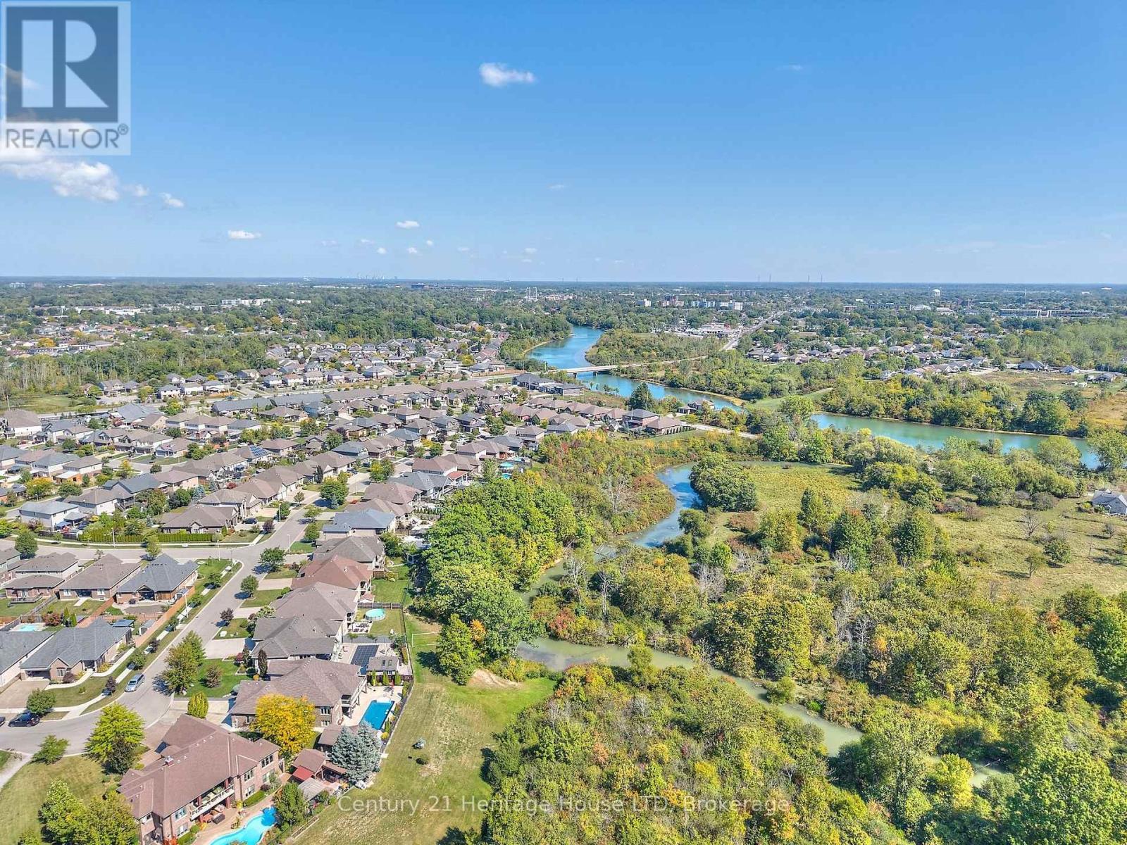 289 Silverwood Avenue, Welland (Coyle Creek), Ontario  L3C 0B7 - Photo 47 - X12491494