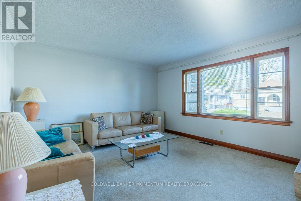 6532 Murray Street, Niagara Falls, Ontario  L2G 2K7 - Photo 5 - X12491550