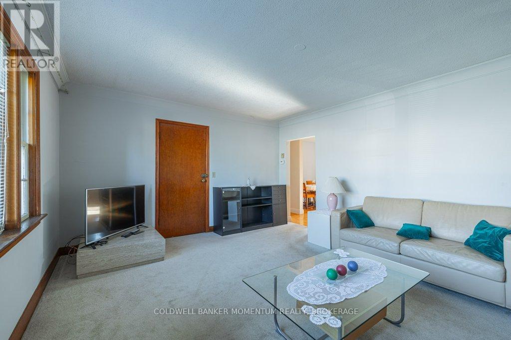 6532 Murray Street, Niagara Falls, Ontario  L2G 2K7 - Photo 6 - X12491550