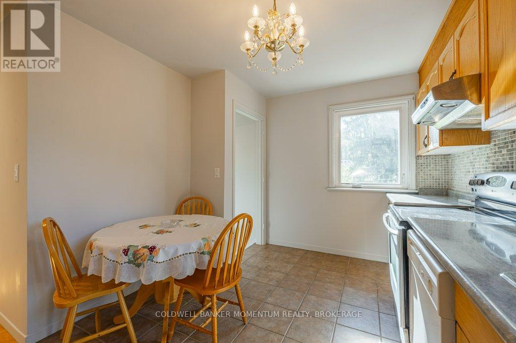 6532 Murray Street, Niagara Falls, Ontario  L2G 2K7 - Photo 9 - X12491550