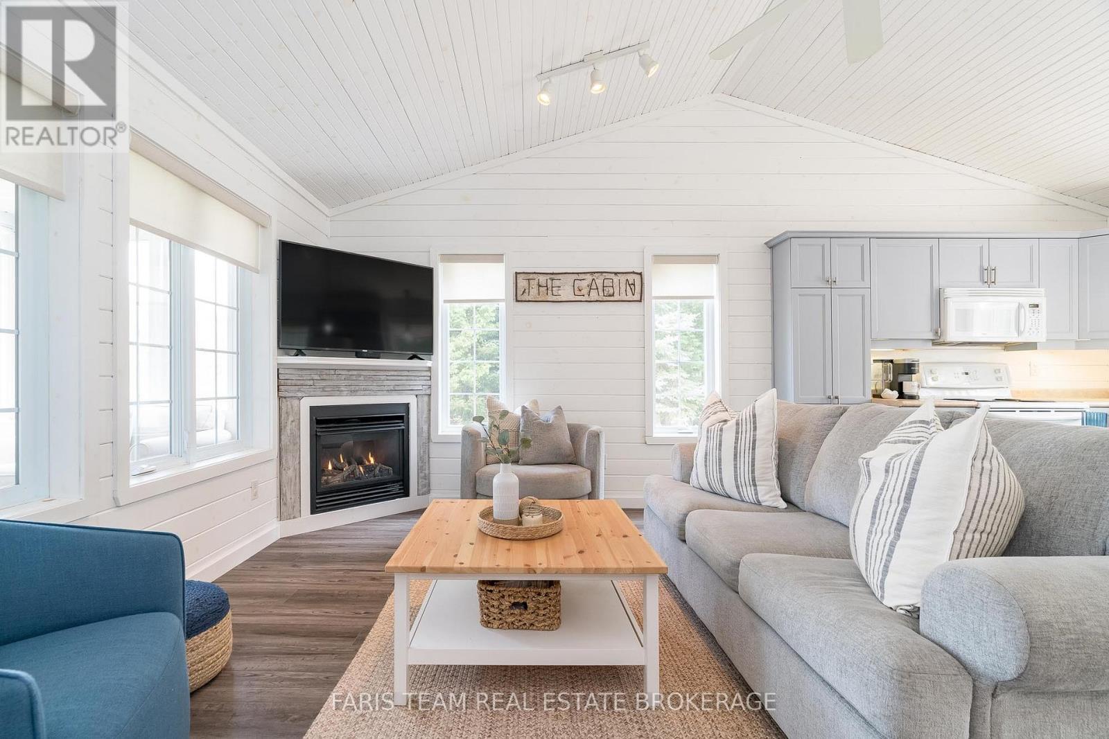 32 Algonquin Trail, Wasaga Beach, Ontario  L9Z 1X7 - Photo 11 - S12491260