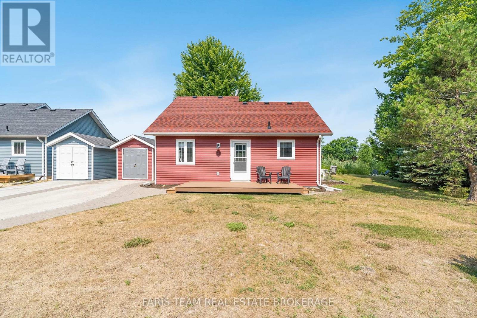 32 Algonquin Trail, Wasaga Beach, Ontario  L9Z 1X7 - Photo 3 - S12491260