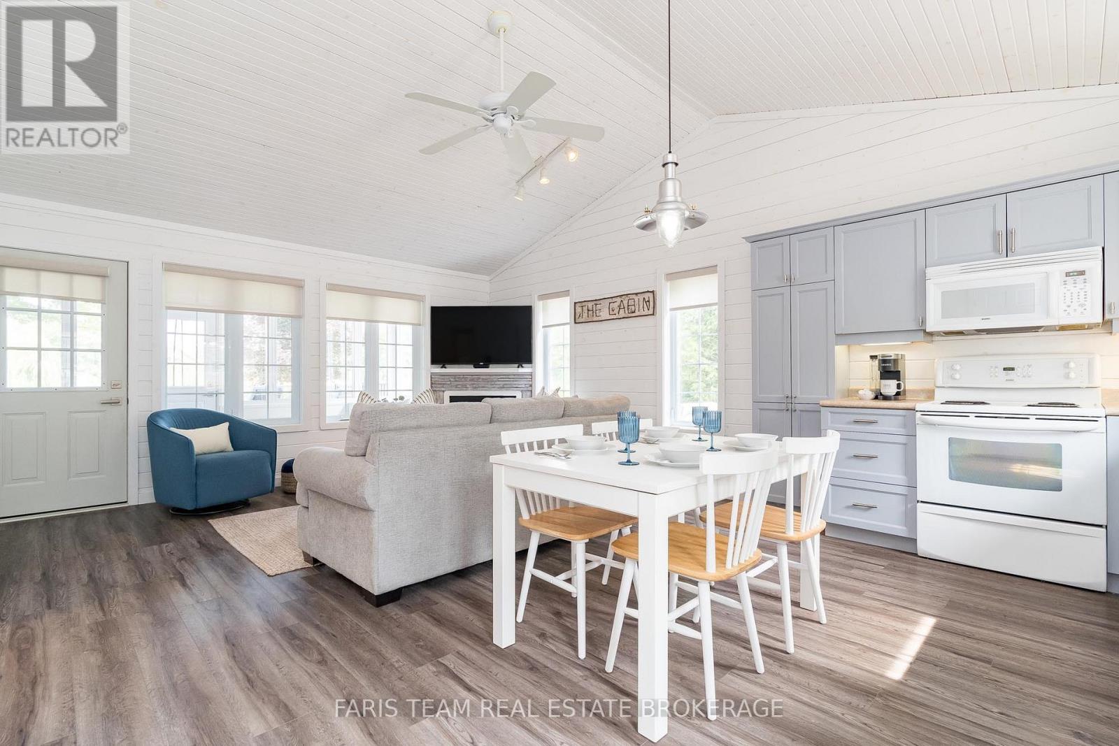 32 Algonquin Trail, Wasaga Beach, Ontario  L9Z 1X7 - Photo 9 - S12491260