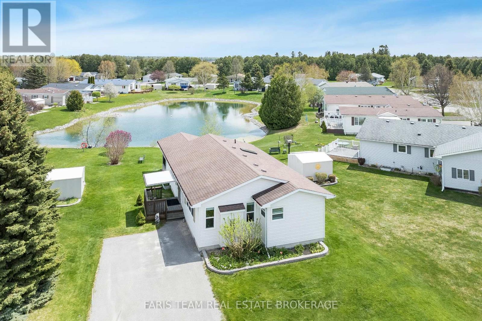 30 INDIANA AVENUE, Wasaga Beach, Ontario